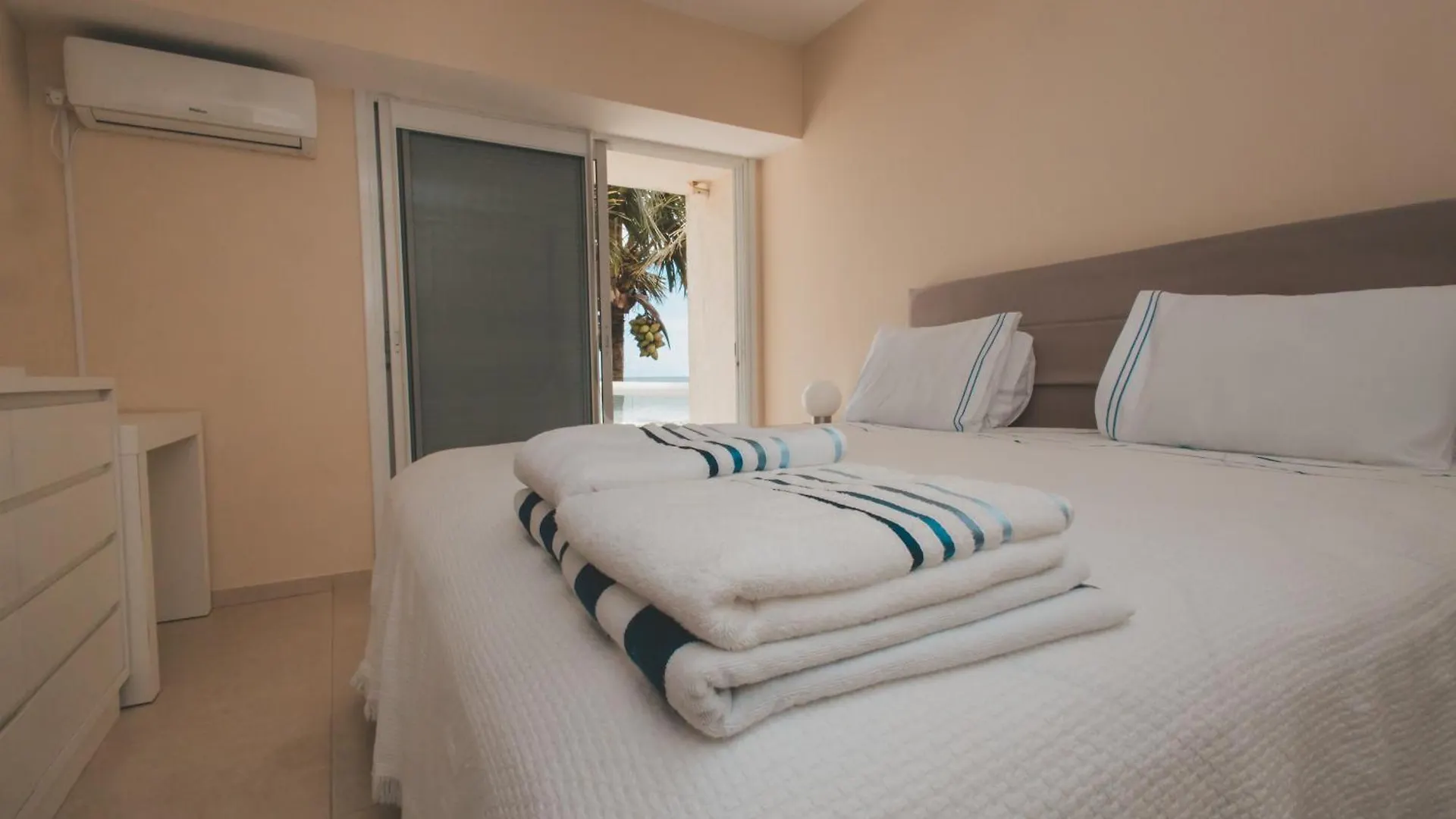 Casa Pe Na Areia Condominio Cancun Beach Itapoa/Sc 0*, Itapoa (Santa Catarina)