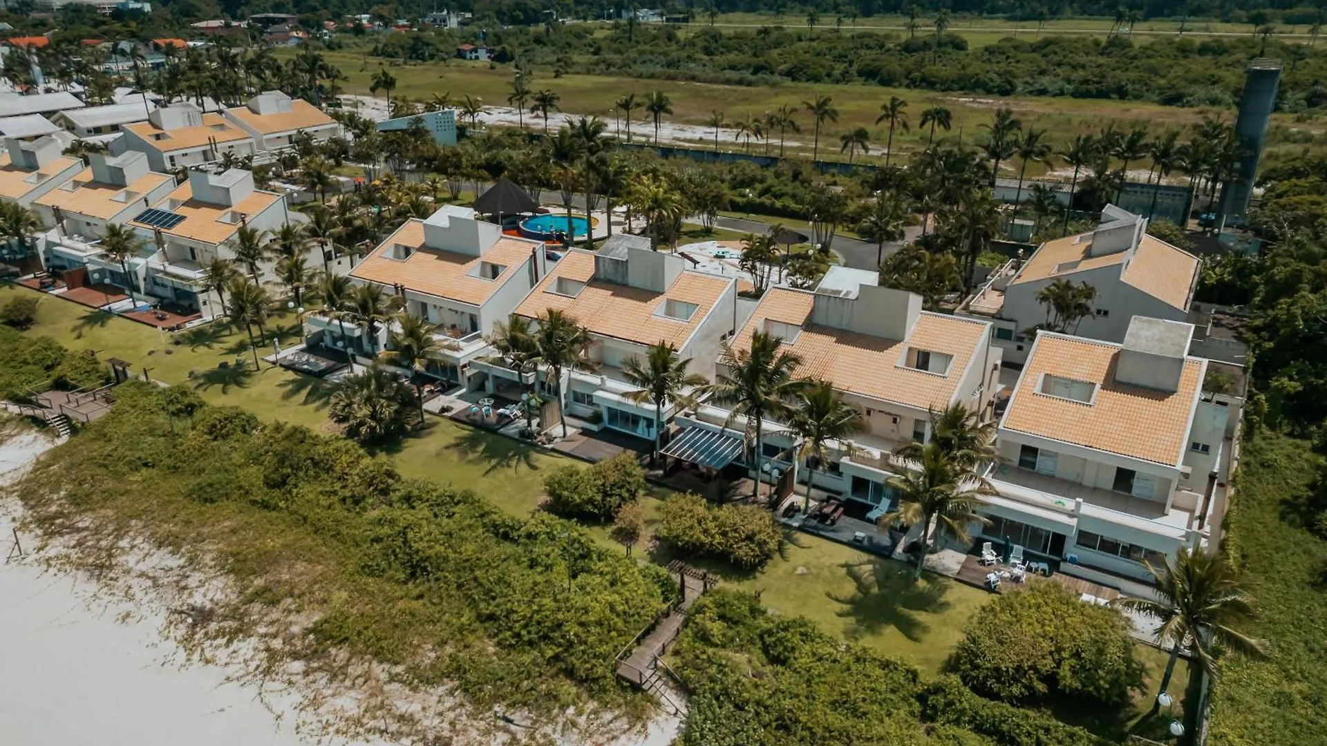Casa de Férias Casa Pe Na Areia Condominio Cancun Beach Itapoa/Sc Brasil