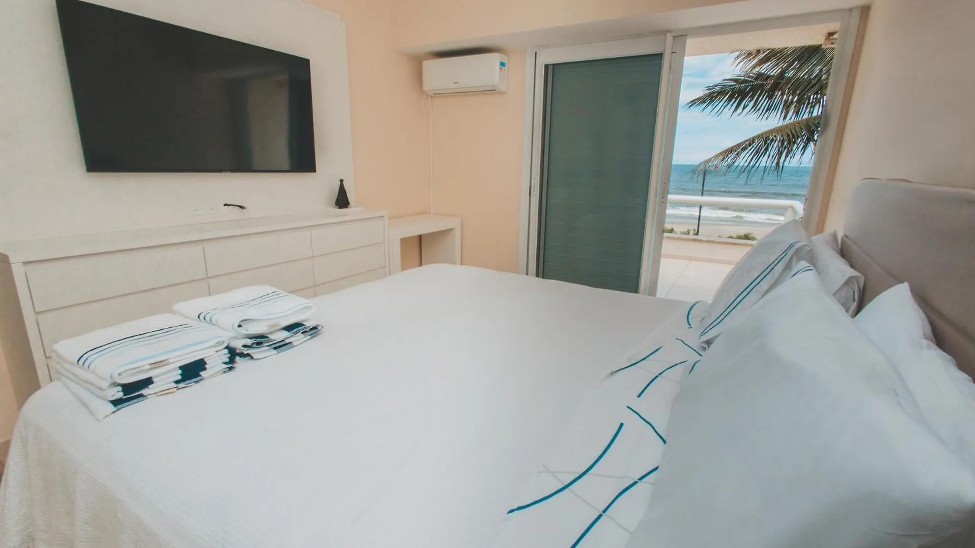 Holiday home Casa Pe Na Areia Condominio Cancun Beach Itapoa/Sc